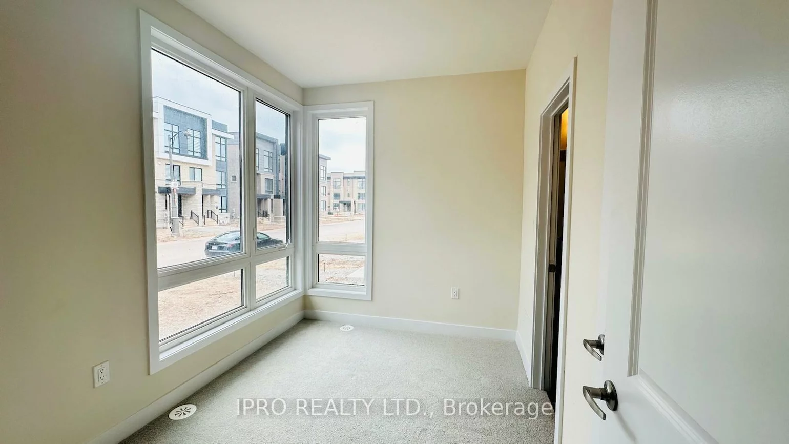 3098, Meadowridge, 1010 - JM Joshua Meadows, Oakville