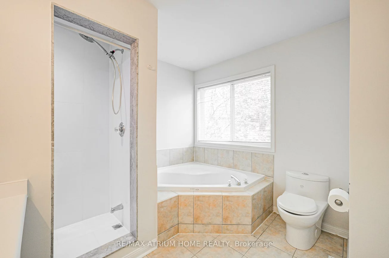 2293, Oakhaven, 1022 - WT West Oak Trails, Oakville