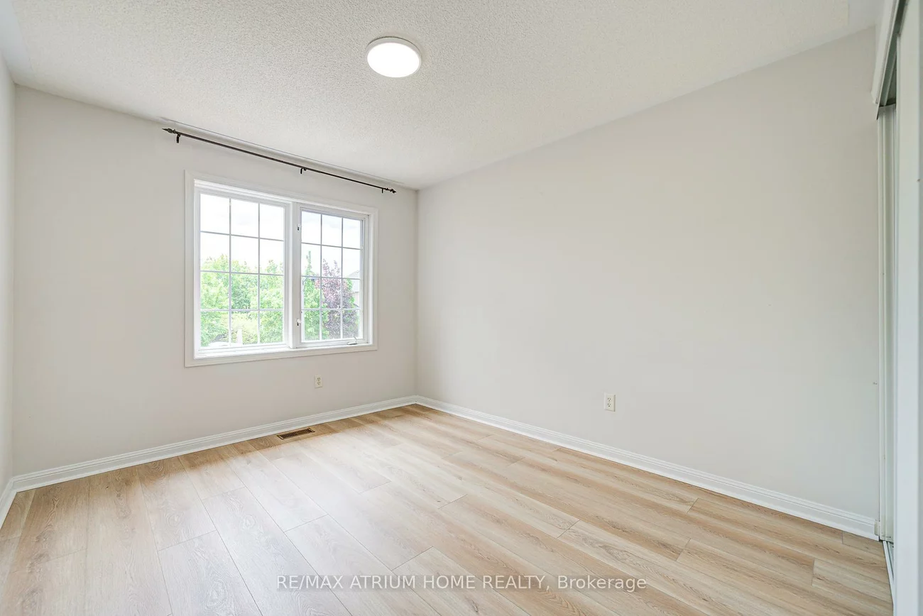 2293, Oakhaven, 1022 - WT West Oak Trails, Oakville