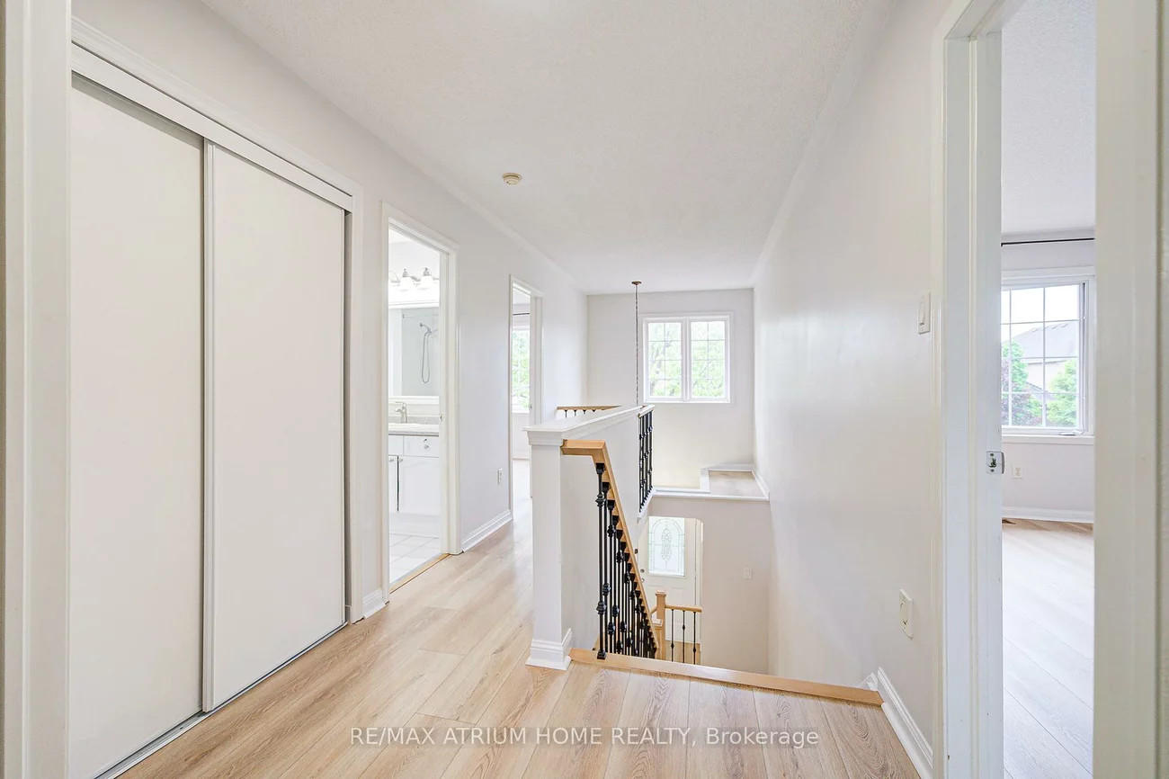 2293, Oakhaven, 1022 - WT West Oak Trails, Oakville