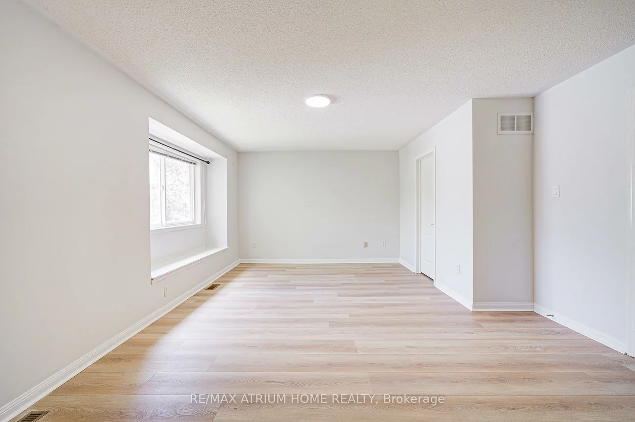 2293, Oakhaven, 1022 - WT West Oak Trails, Oakville