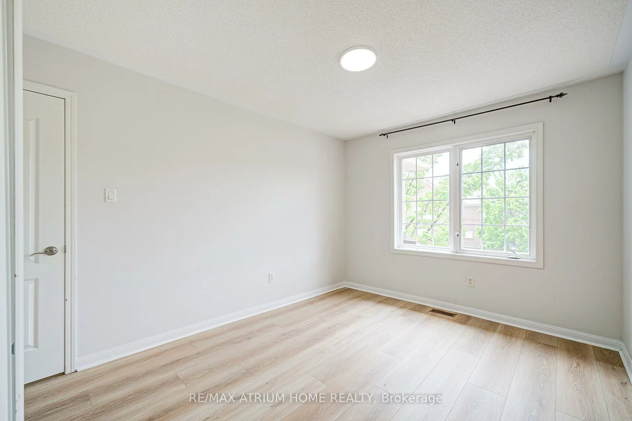 2293, Oakhaven, 1022 - WT West Oak Trails, Oakville