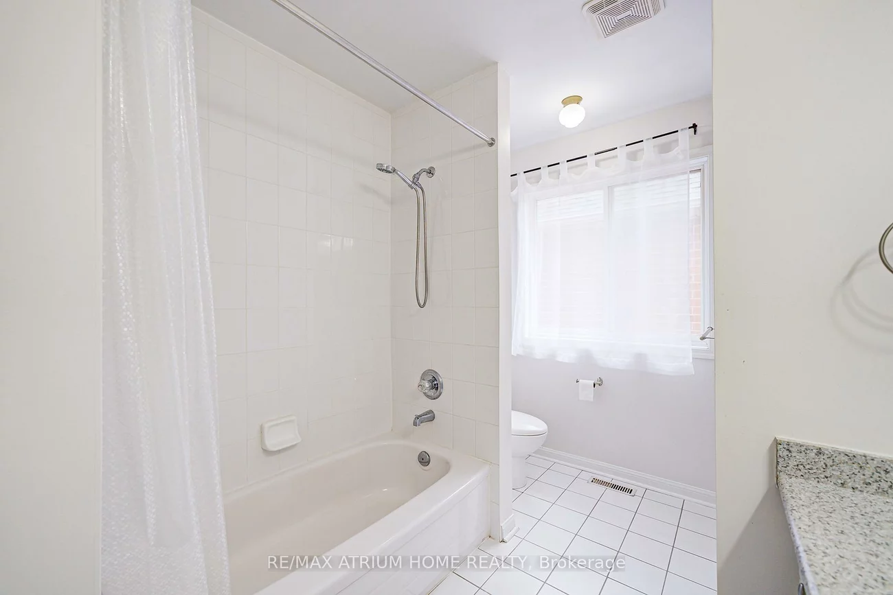2293, Oakhaven, 1022 - WT West Oak Trails, Oakville