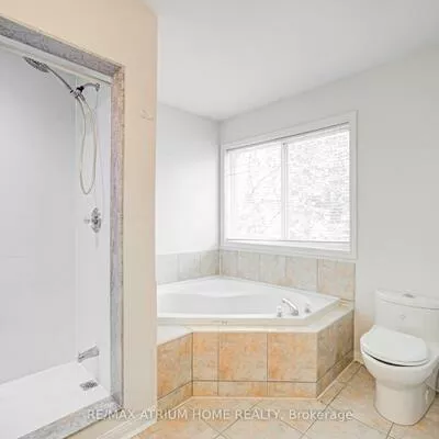 2293, Oakhaven, 1022 - WT West Oak Trails, Oakville