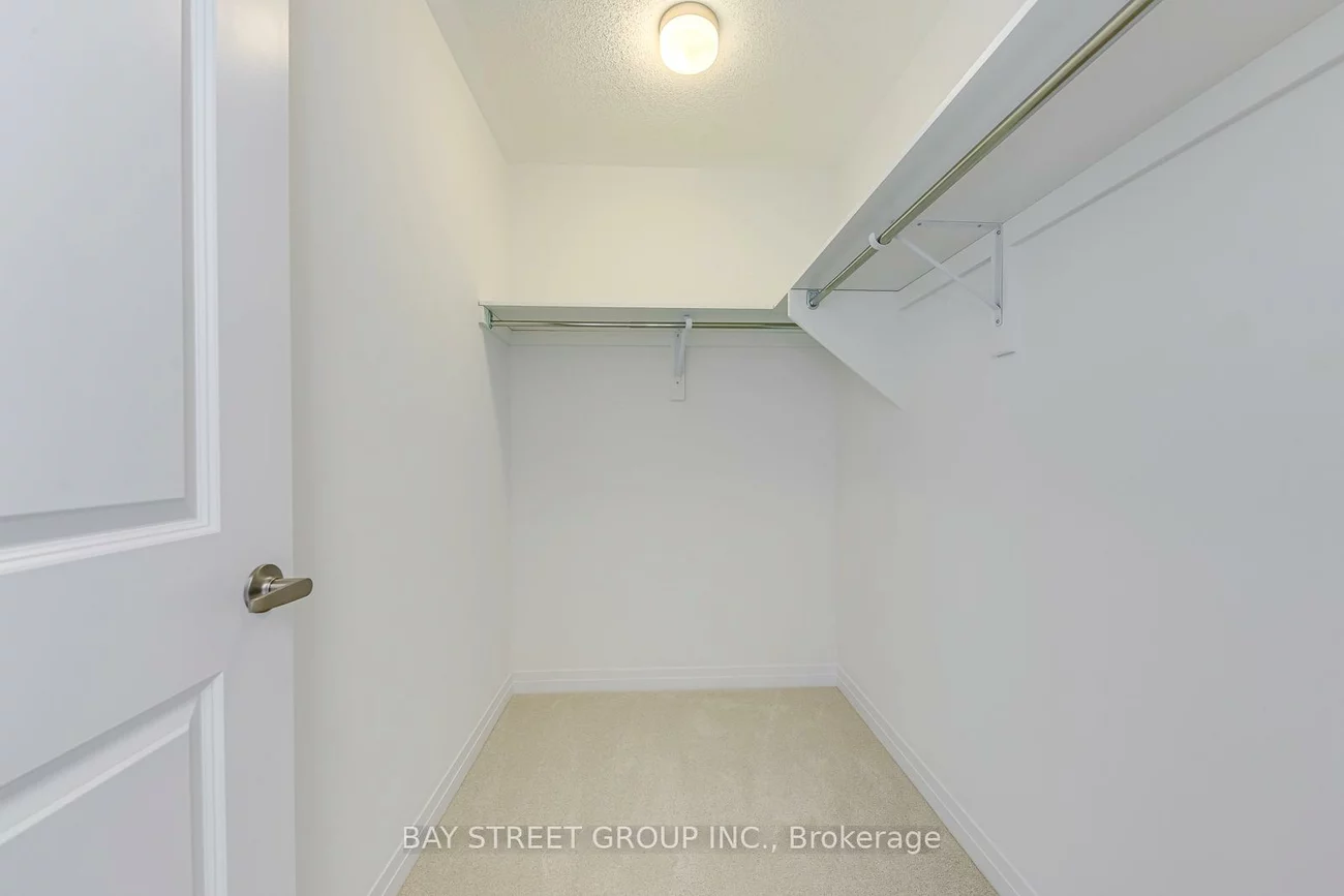 3226, Crystal, 1008 - GO Glenorchy, Oakville