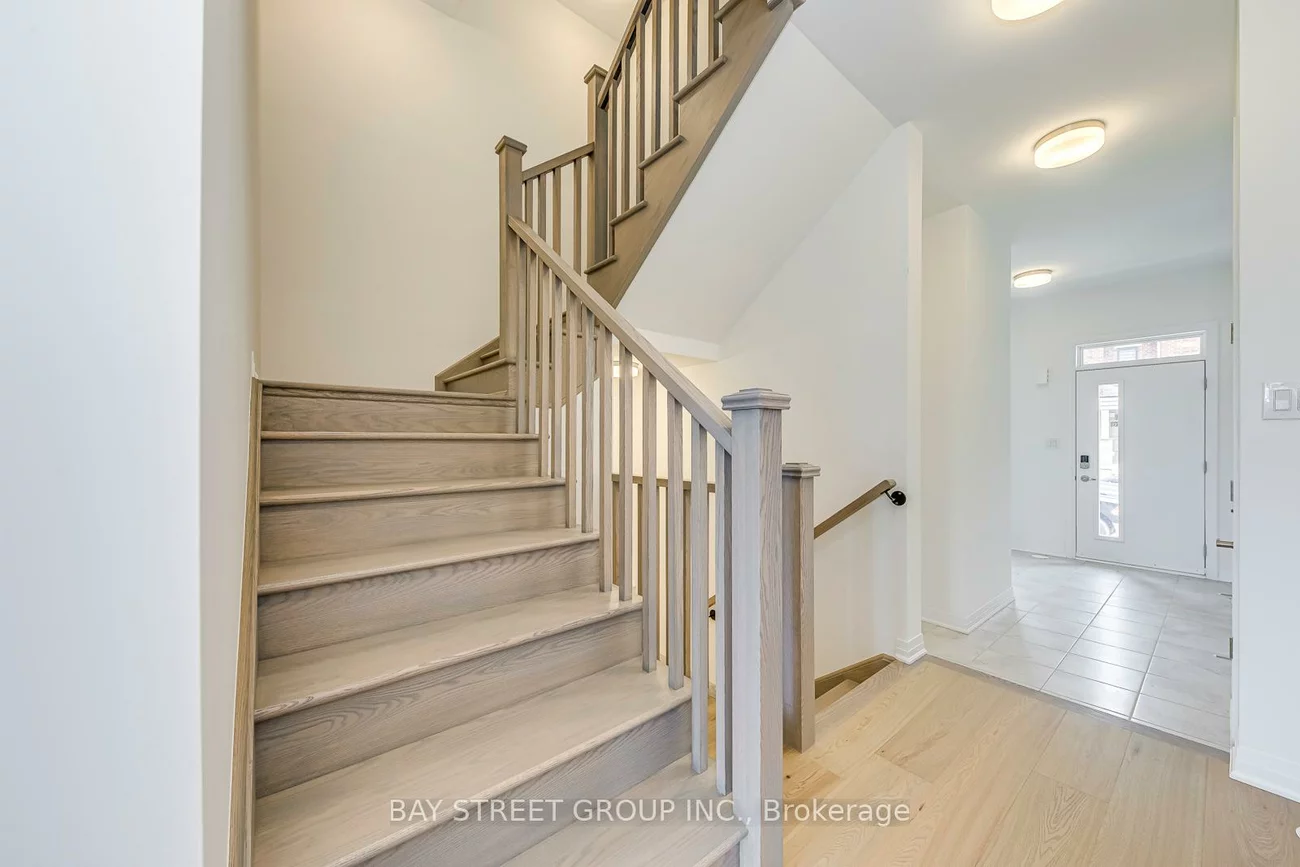 3226, Crystal, 1008 - GO Glenorchy, Oakville