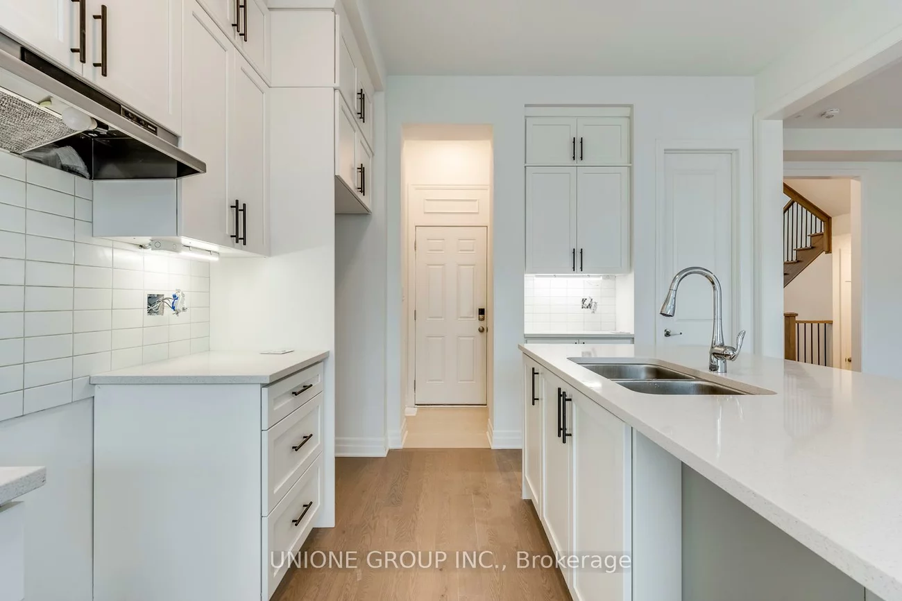 1198, Pelican, 1010 - JM Joshua Meadows, Oakville