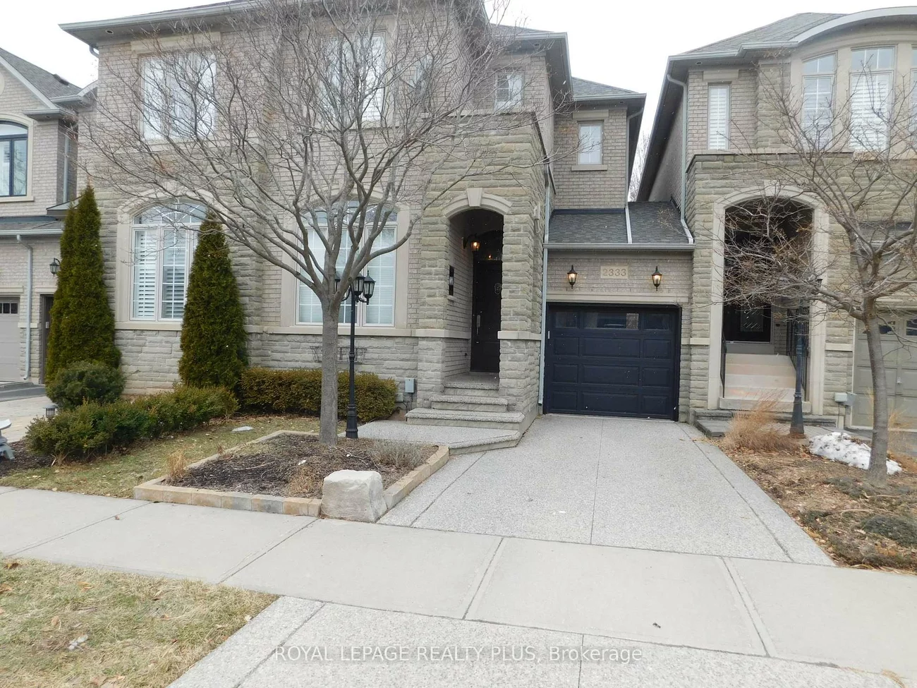 2333, Woodfield, 1015 - RO River Oaks, Oakville