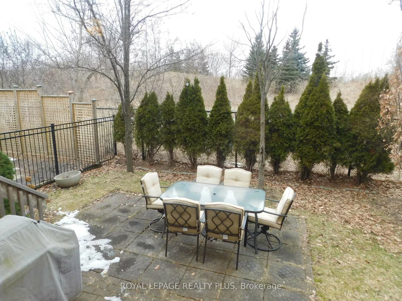 2333, Woodfield, 1015 - RO River Oaks, Oakville