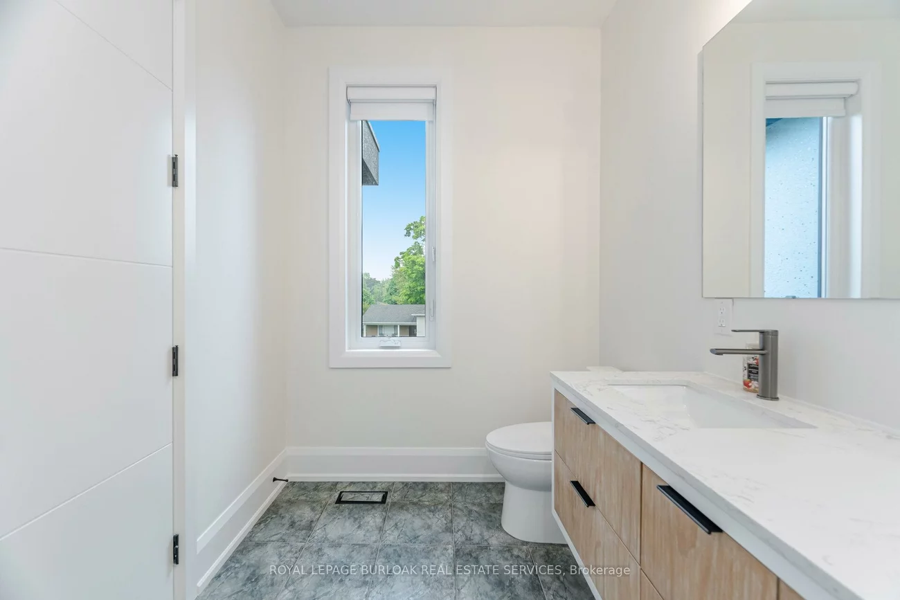 527, Vyner, 1020 - WO West, Oakville