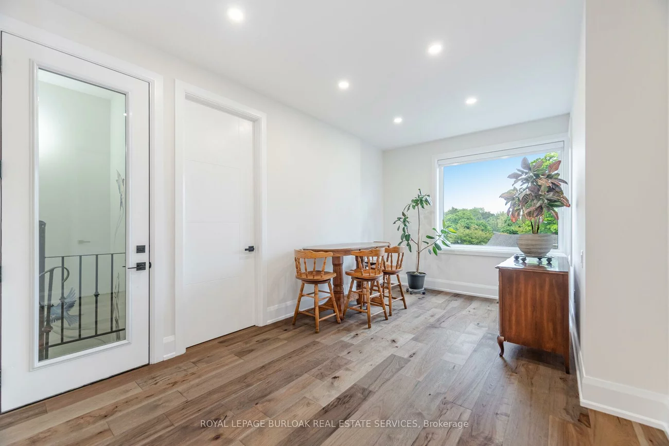 527, Vyner, 1020 - WO West, Oakville