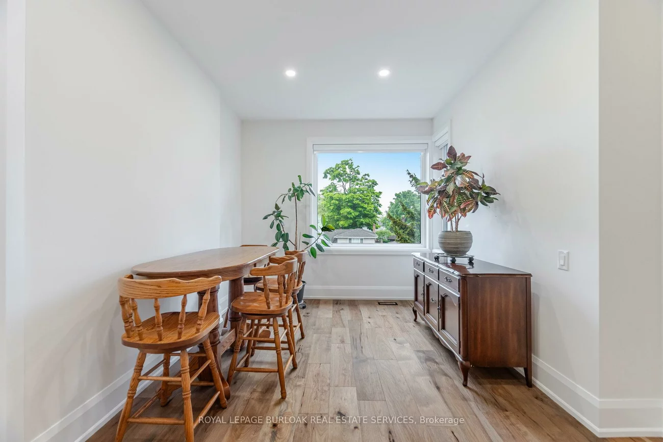 527, Vyner, 1020 - WO West, Oakville
