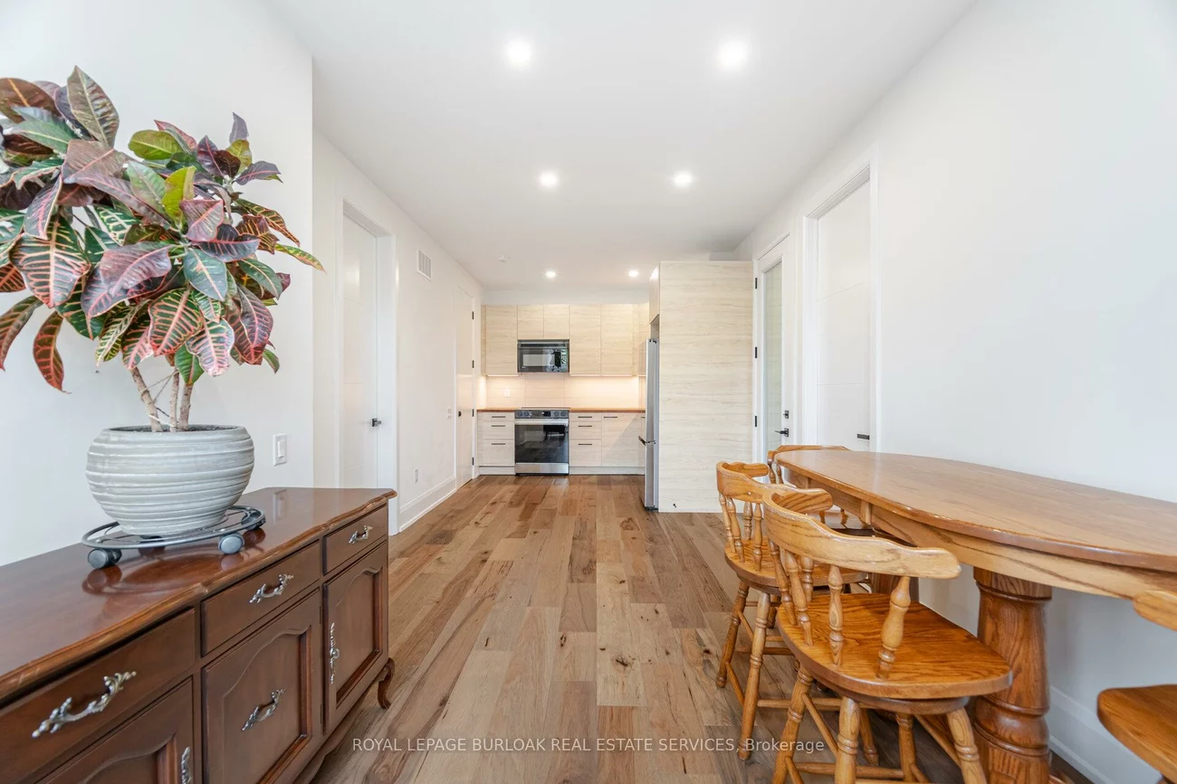 527, Vyner, 1020 - WO West, Oakville