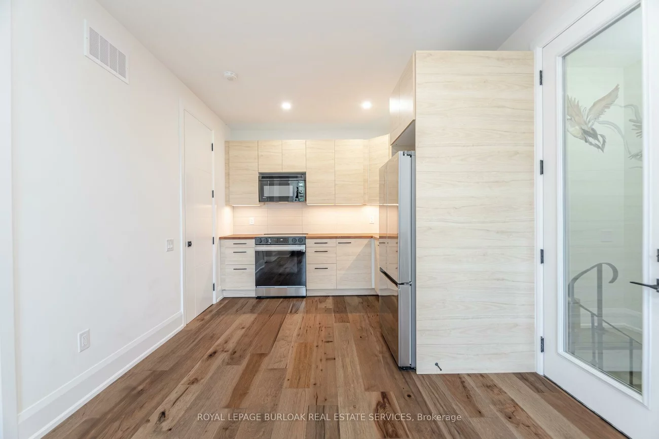 527, Vyner, 1020 - WO West, Oakville