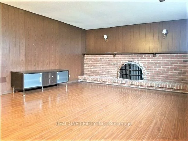 79, Osborne, 1003 - CP College Park, Oakville