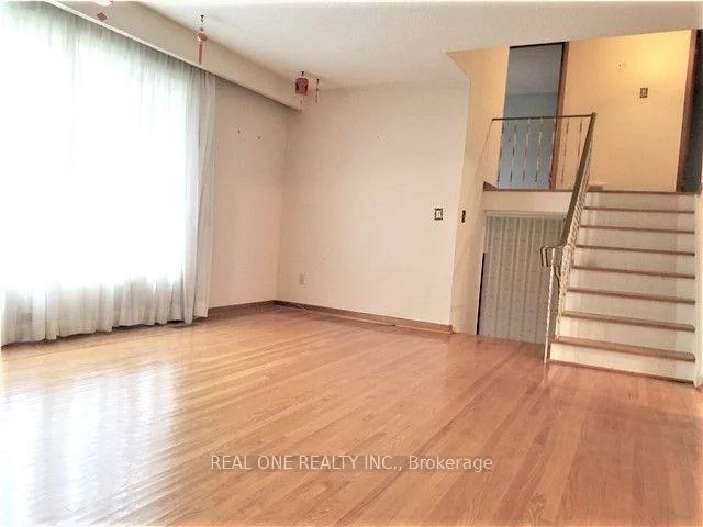 79, Osborne, 1003 - CP College Park, Oakville