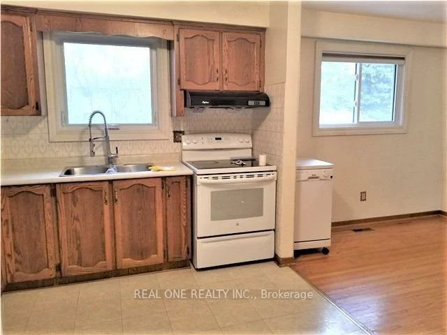 79, Osborne, 1003 - CP College Park, Oakville
