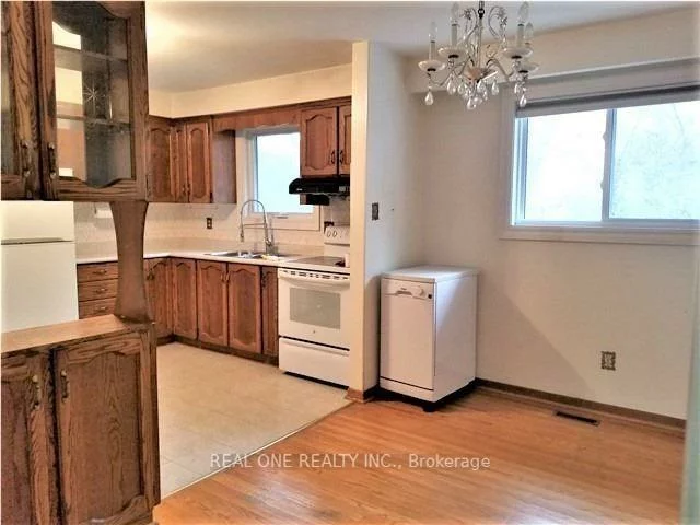 79, Osborne, 1003 - CP College Park, Oakville