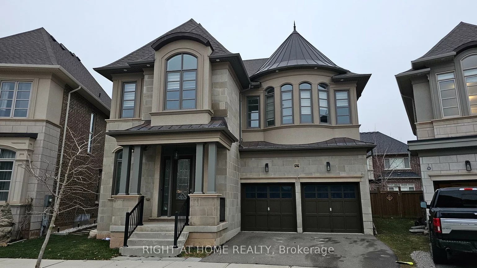 3175, Daniel, 1008 - GO Glenorchy, Oakville