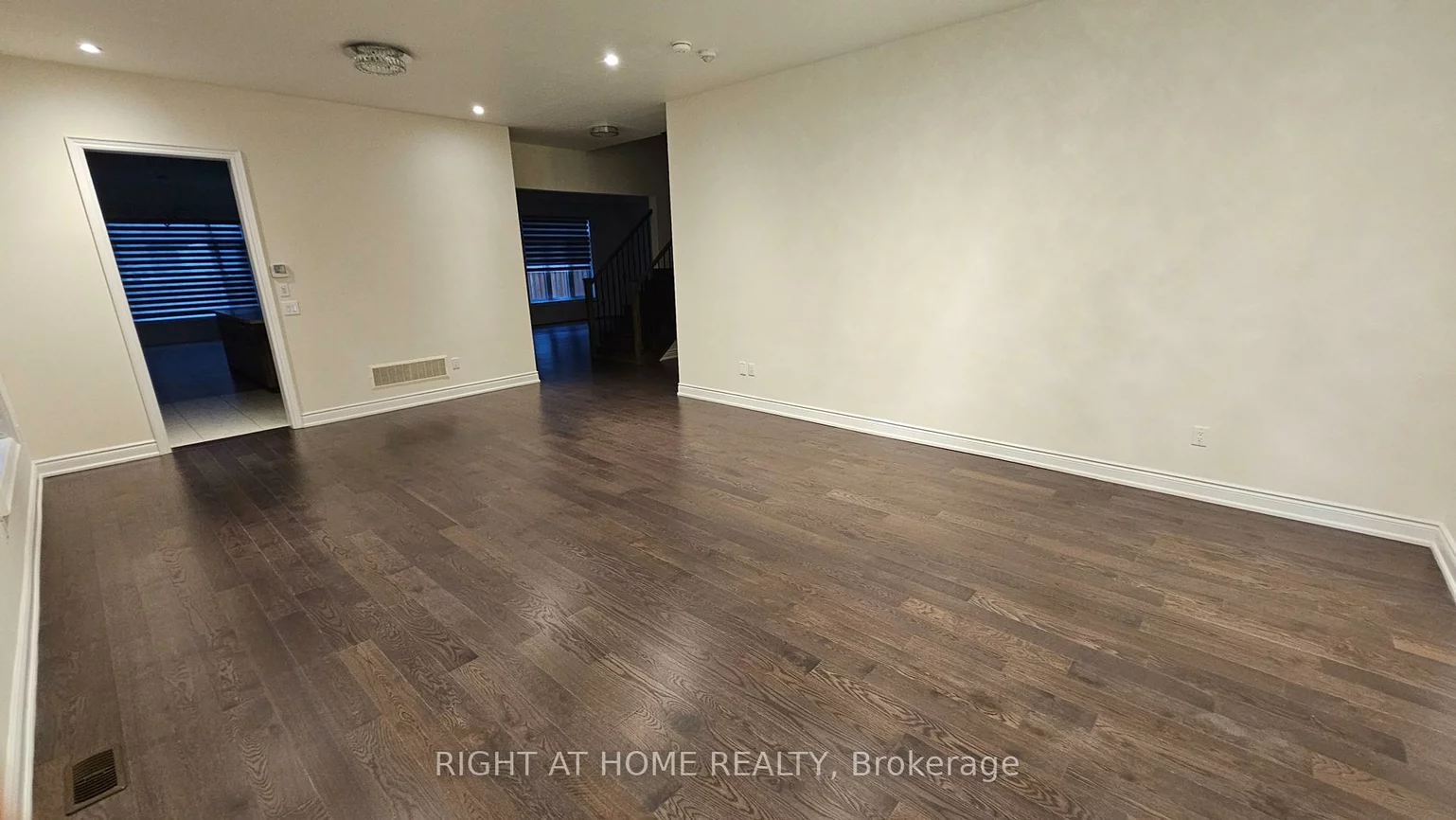 3175, Daniel, 1008 - GO Glenorchy, Oakville