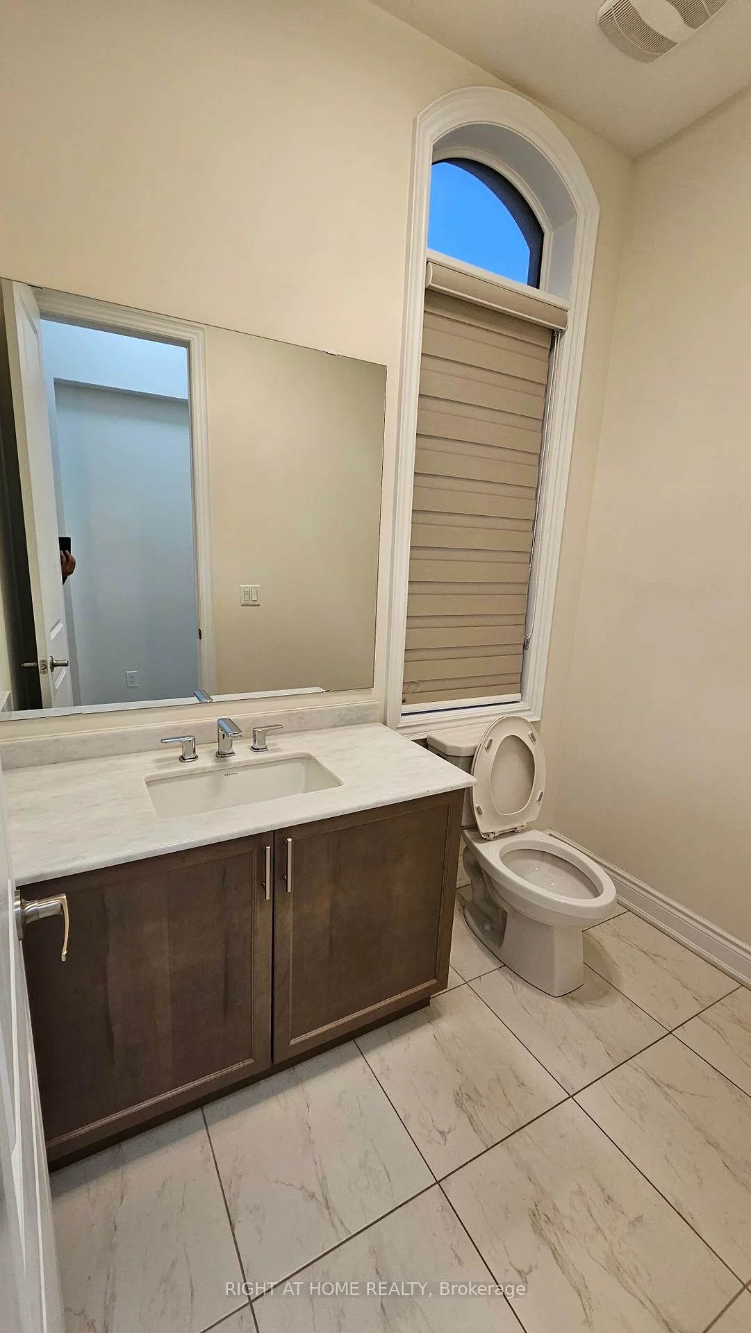 3175, Daniel, 1008 - GO Glenorchy, Oakville