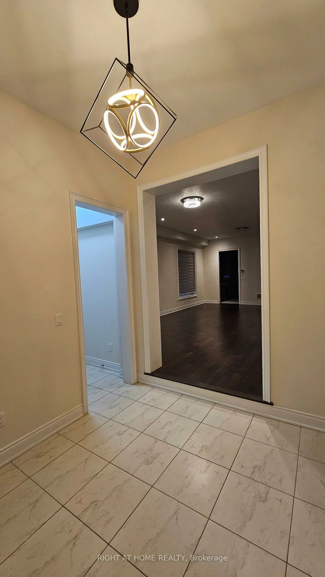 3175, Daniel, 1008 - GO Glenorchy, Oakville