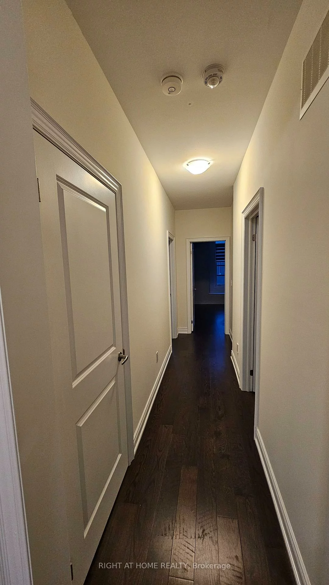 3175, Daniel, 1008 - GO Glenorchy, Oakville