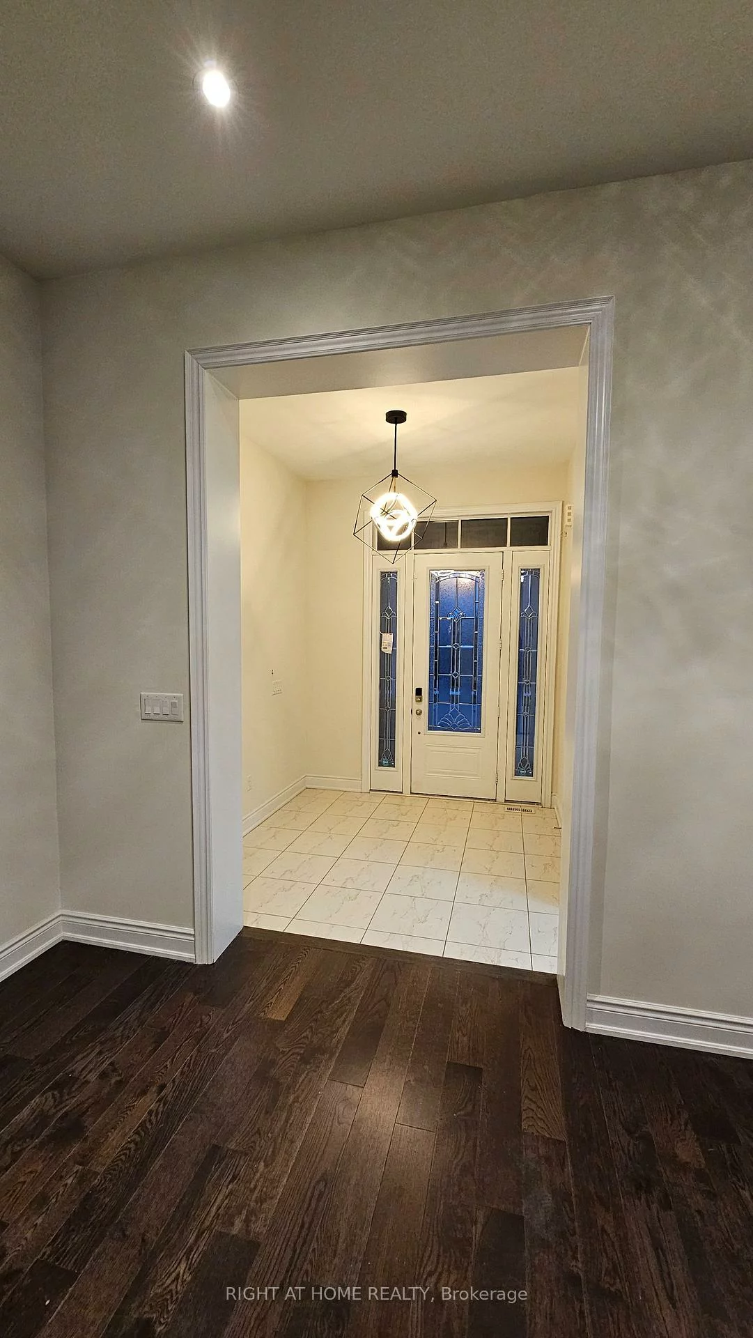 3175, Daniel, 1008 - GO Glenorchy, Oakville