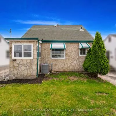 128, Cross, 1014 - QE Queen Elizabeth, Oakville