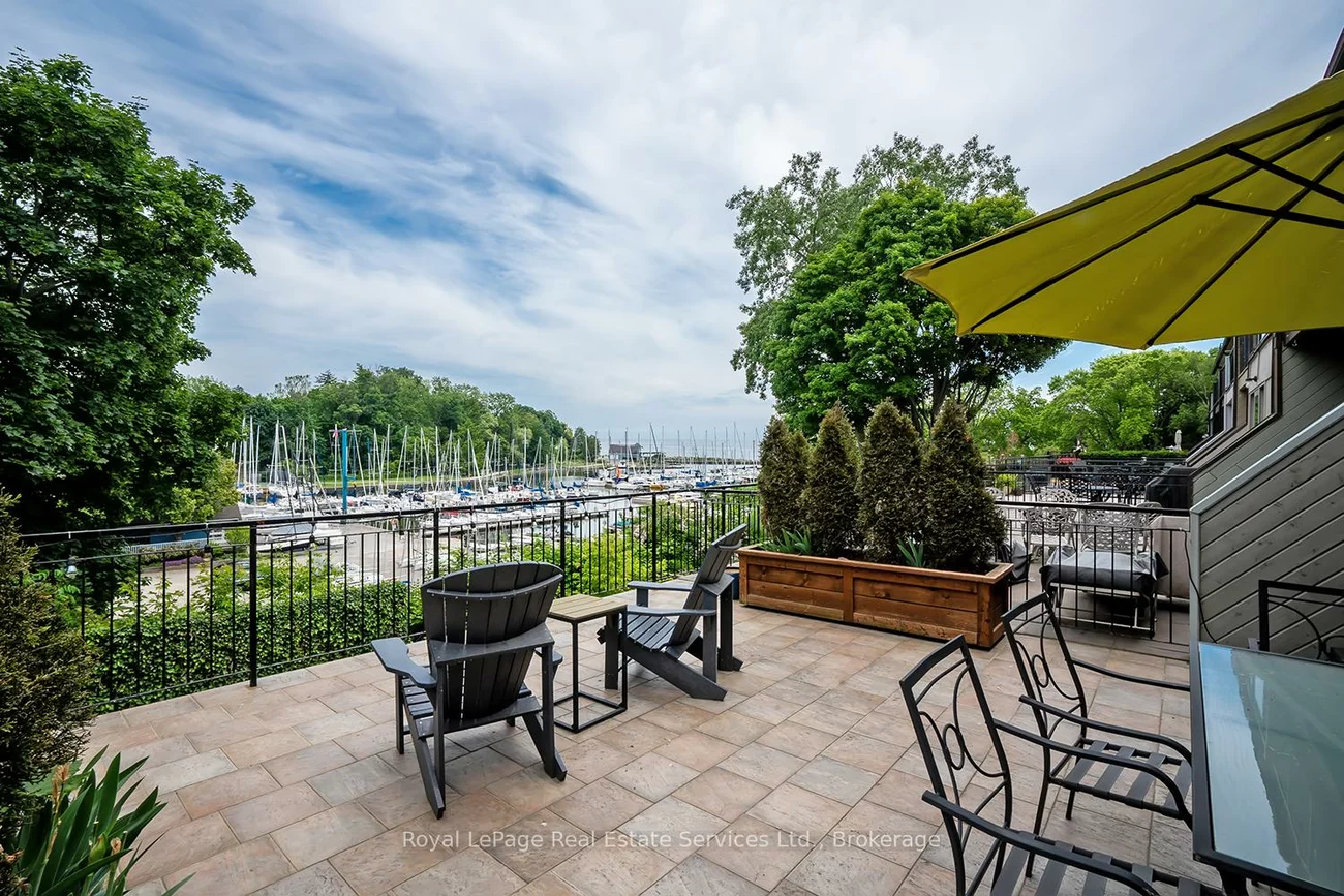 53, Forsythe, 1002 - CO Central, Oakville