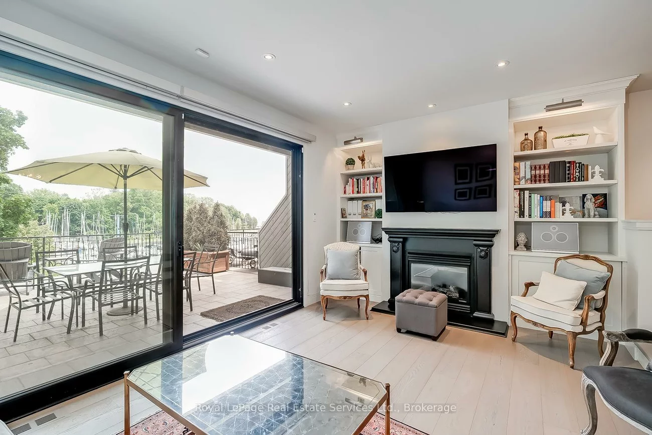 53, Forsythe, 1002 - CO Central, Oakville