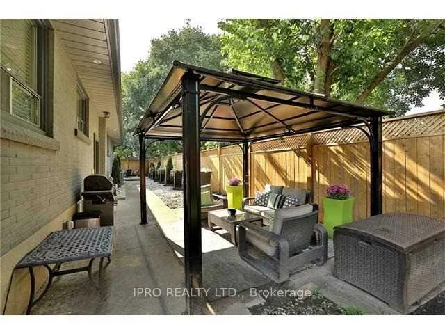 296, Third, 1001 - BR Bronte, Oakville