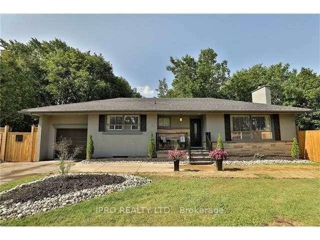 296, Third, 1001 - BR Bronte, Oakville
