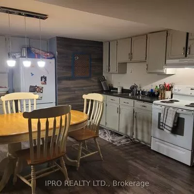 296, Third, 1001 - BR Bronte, Oakville