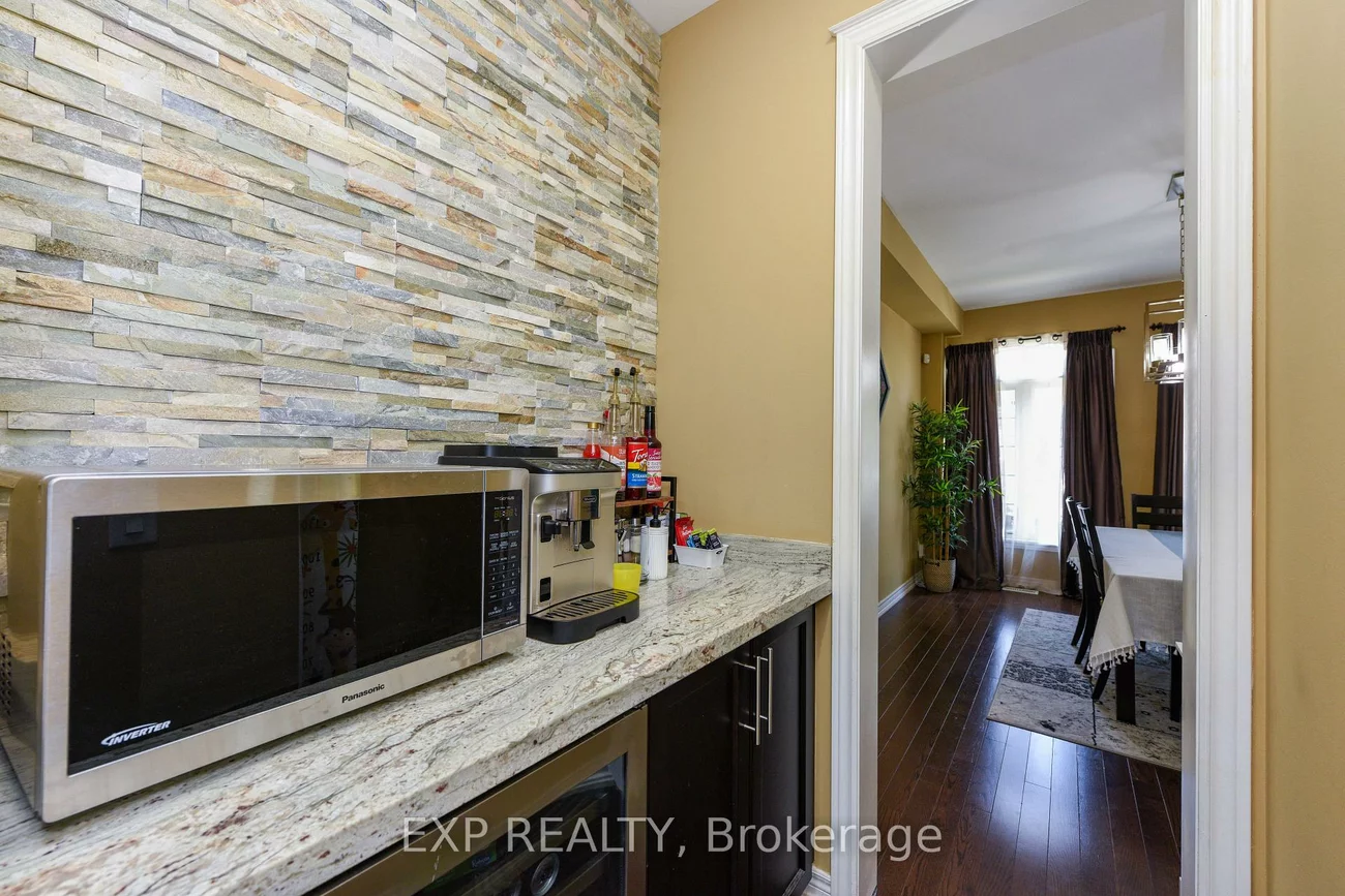 3270, Robert Brown, 1008 - GO Glenorchy, Oakville