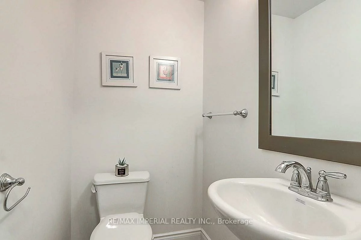 260, Royalton Common, 1015 - RO River Oaks, Oakville