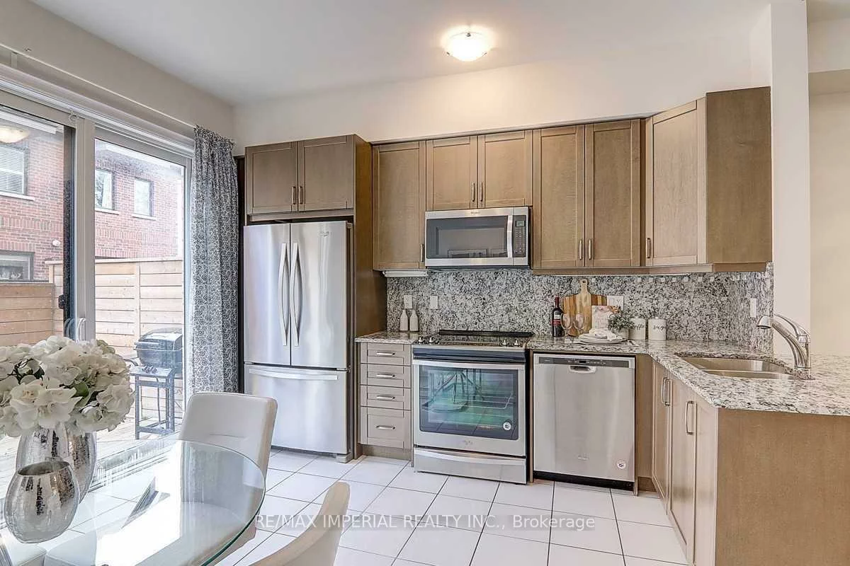 260, Royalton Common, 1015 - RO River Oaks, Oakville