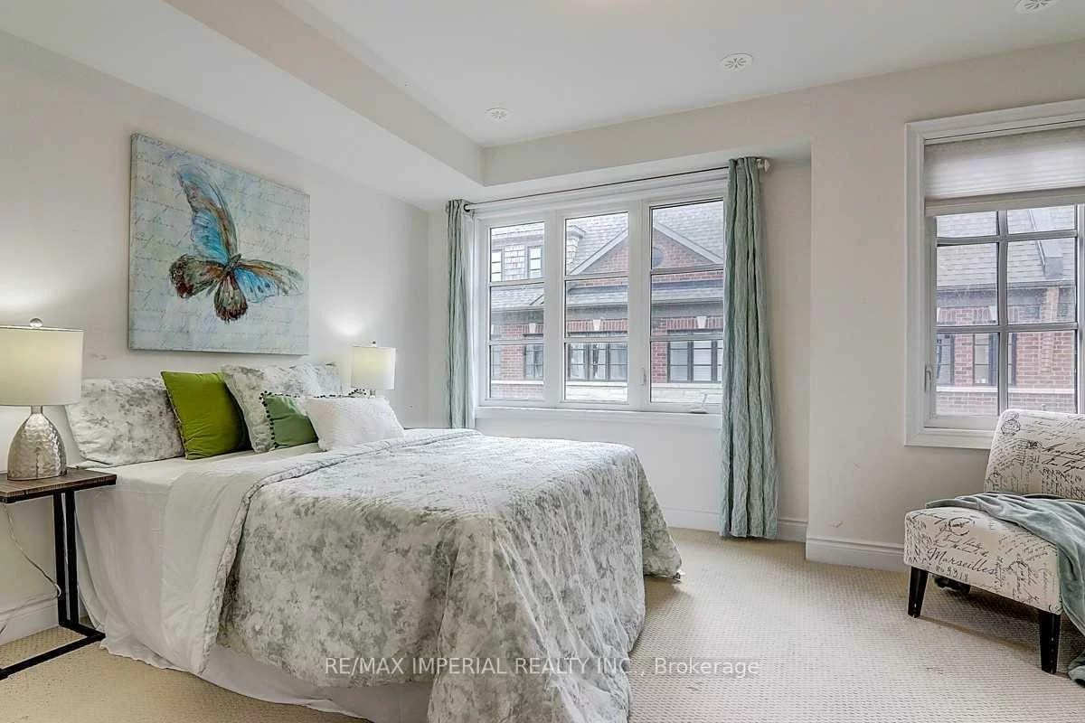 260, Royalton Common, 1015 - RO River Oaks, Oakville