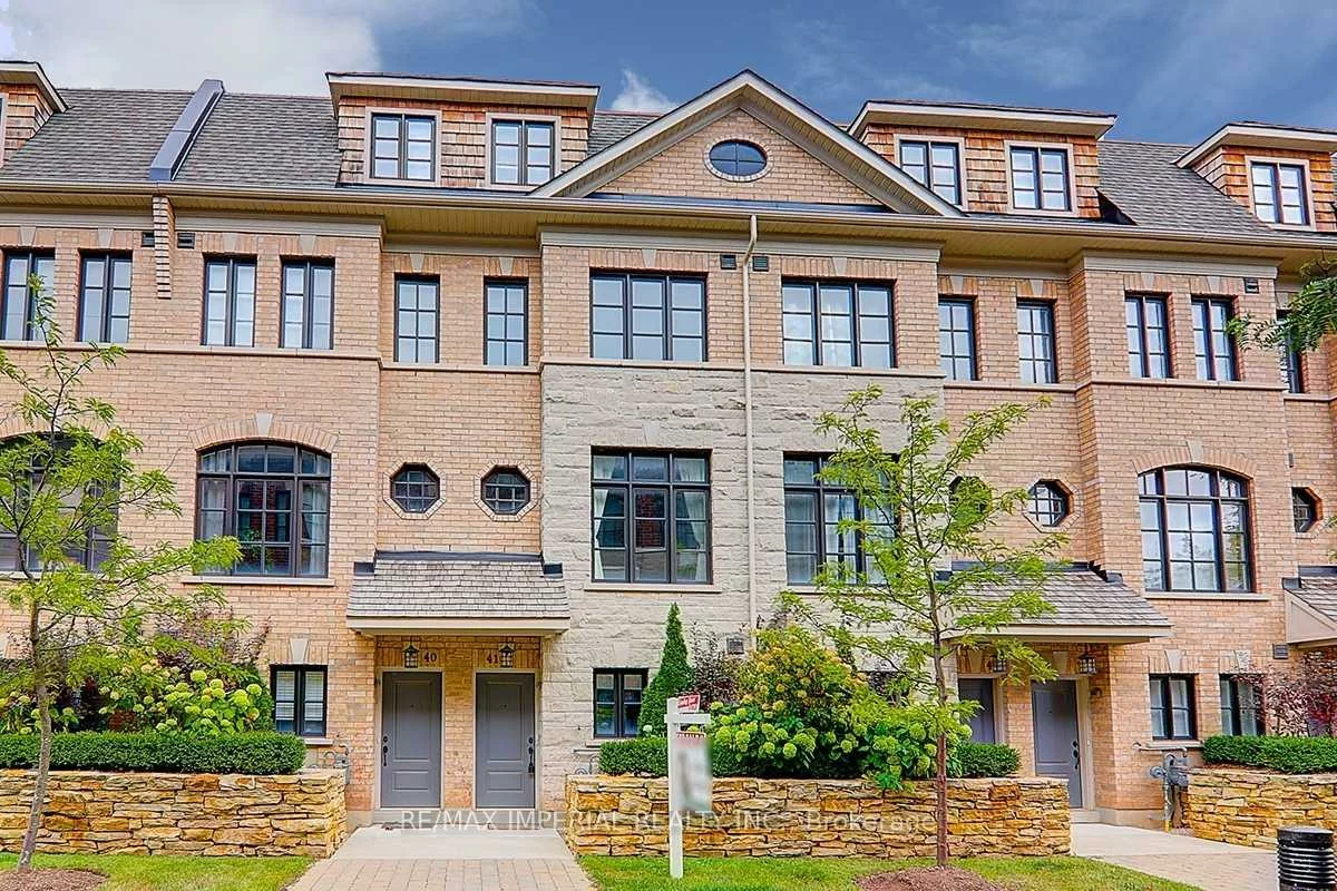 260, Royalton Common, 1015 - RO River Oaks, Oakville