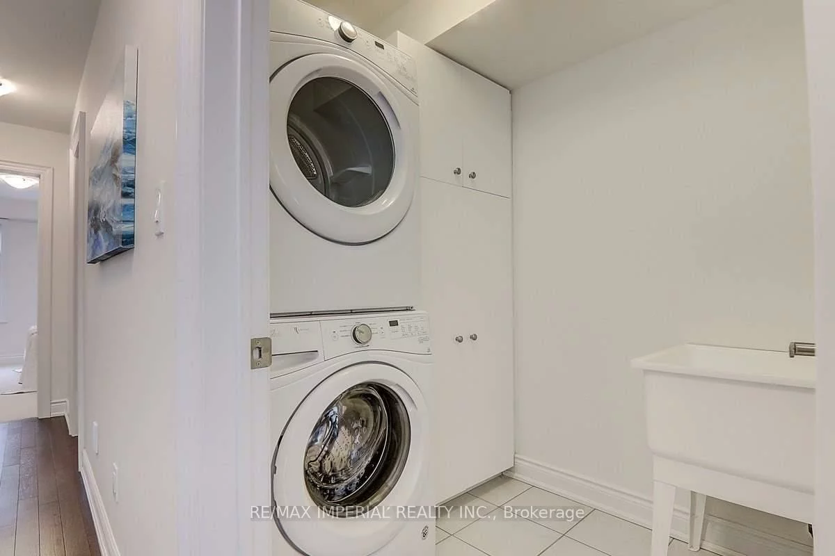 260, Royalton Common, 1015 - RO River Oaks, Oakville