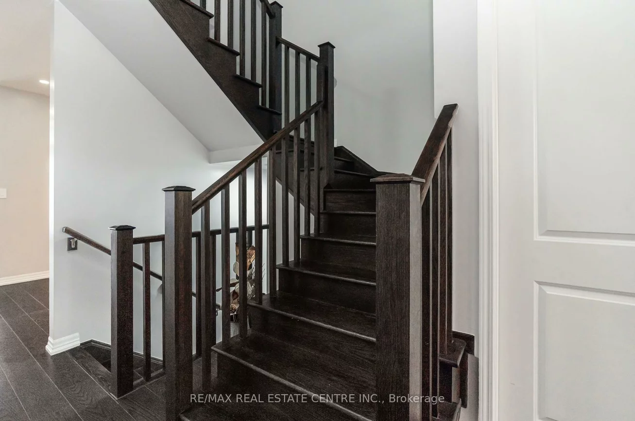 3470, Vernon Powell, 1008 - GO Glenorchy, Oakville