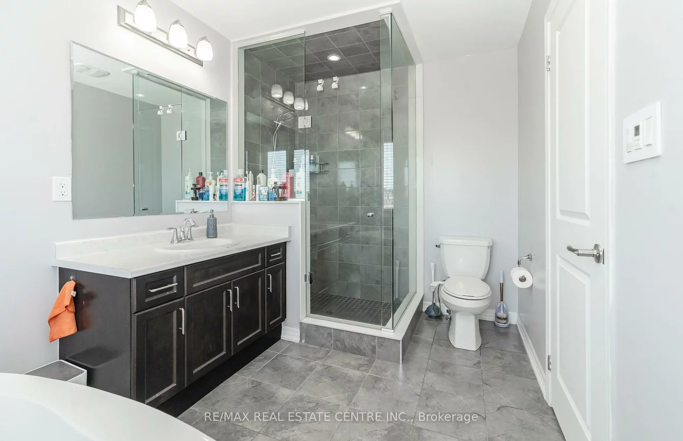 3470, Vernon Powell, 1008 - GO Glenorchy, Oakville
