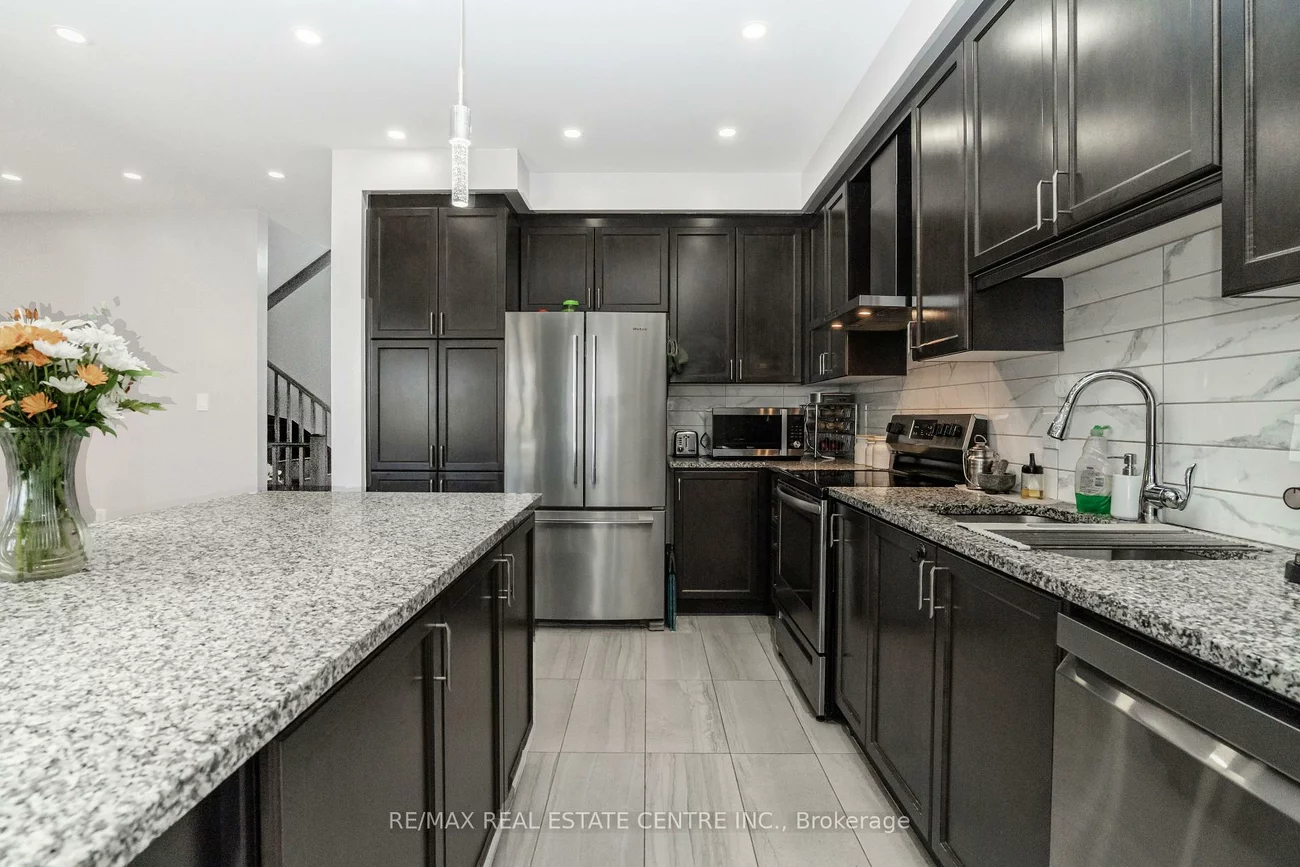 3470, Vernon Powell, 1008 - GO Glenorchy, Oakville