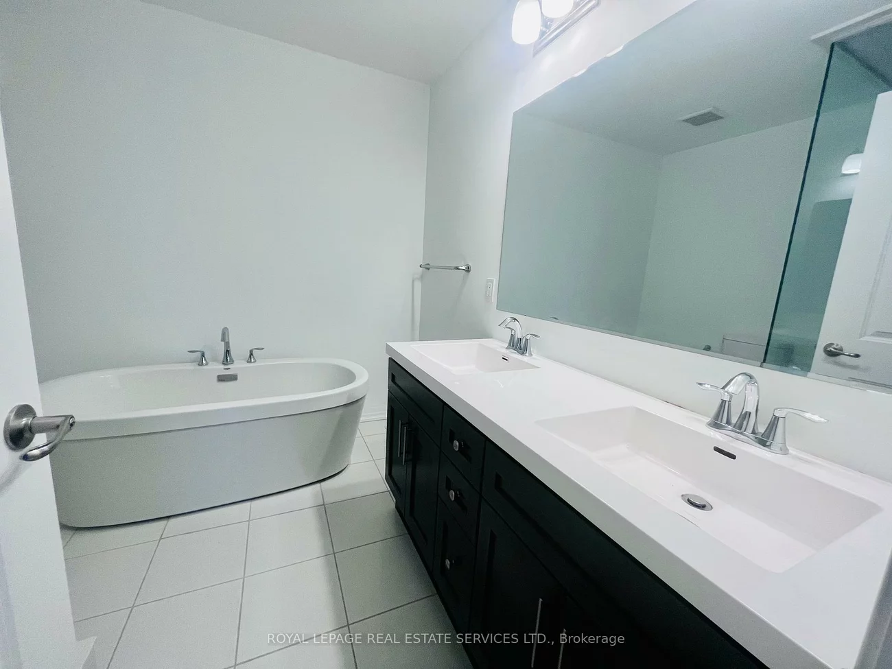 124, Burnhamthorpe, 1008 - GO Glenorchy, Oakville