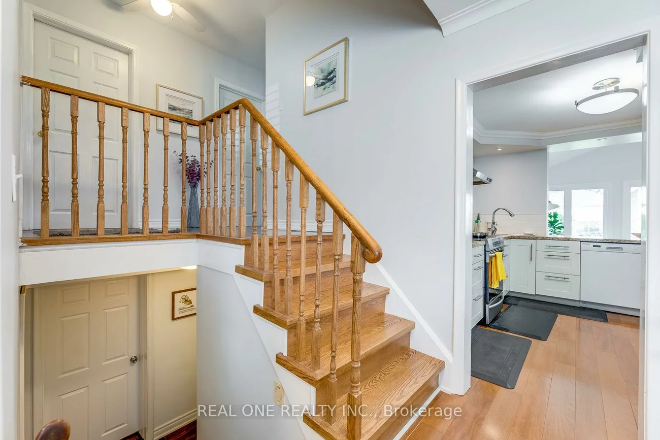 1377, Sheldon, 1020 - WO West, Oakville