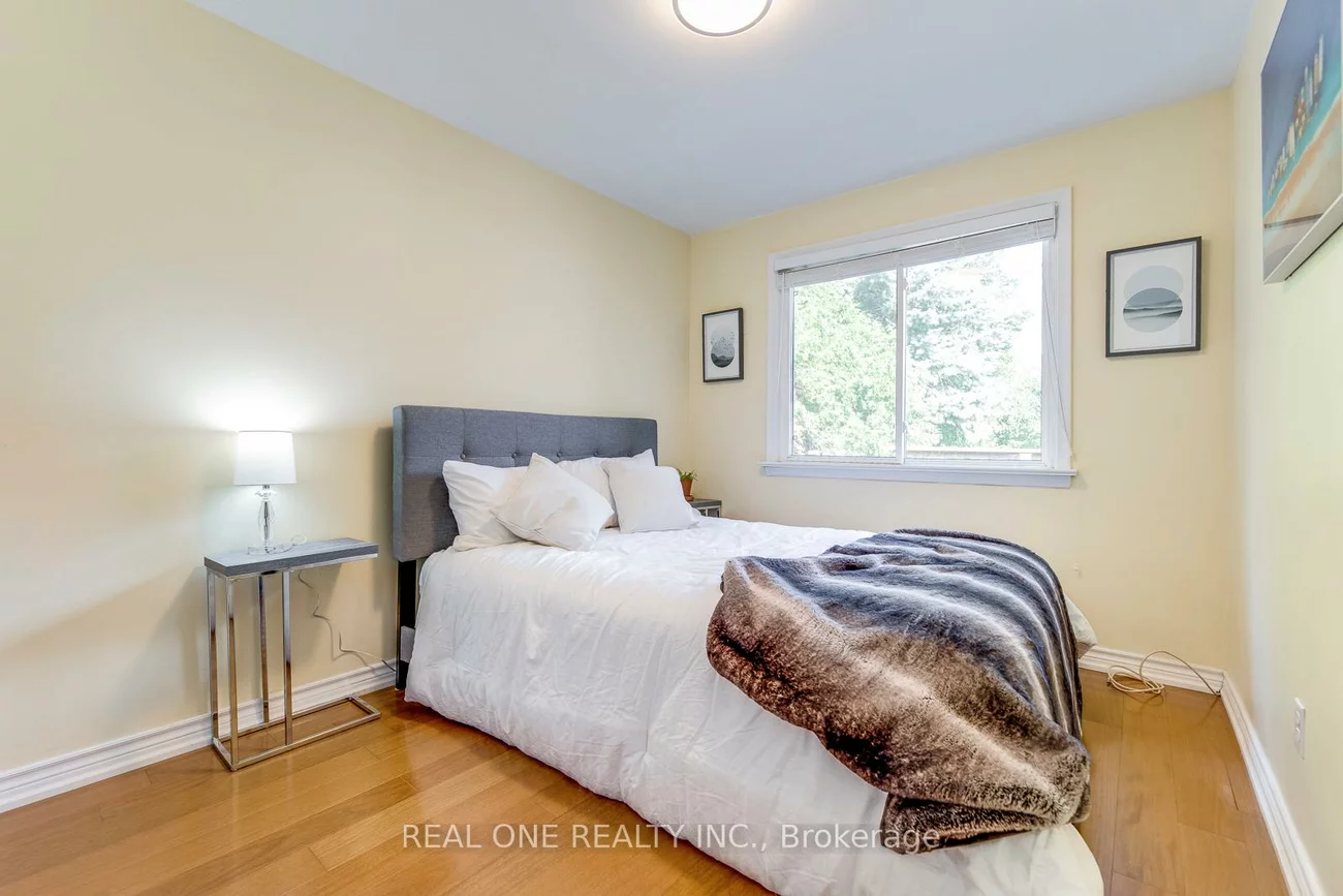 1377, Sheldon, 1020 - WO West, Oakville