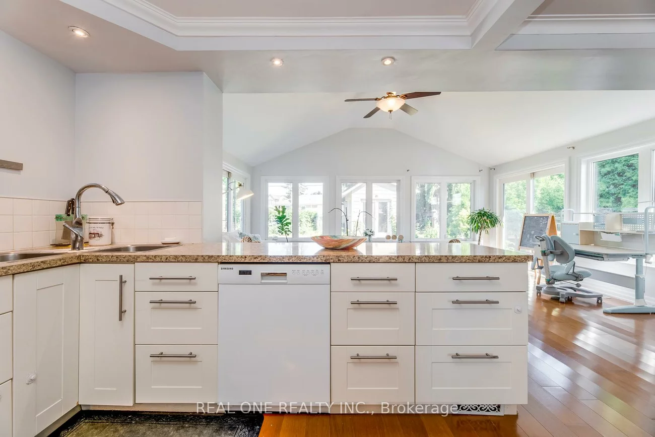 1377, Sheldon, 1020 - WO West, Oakville