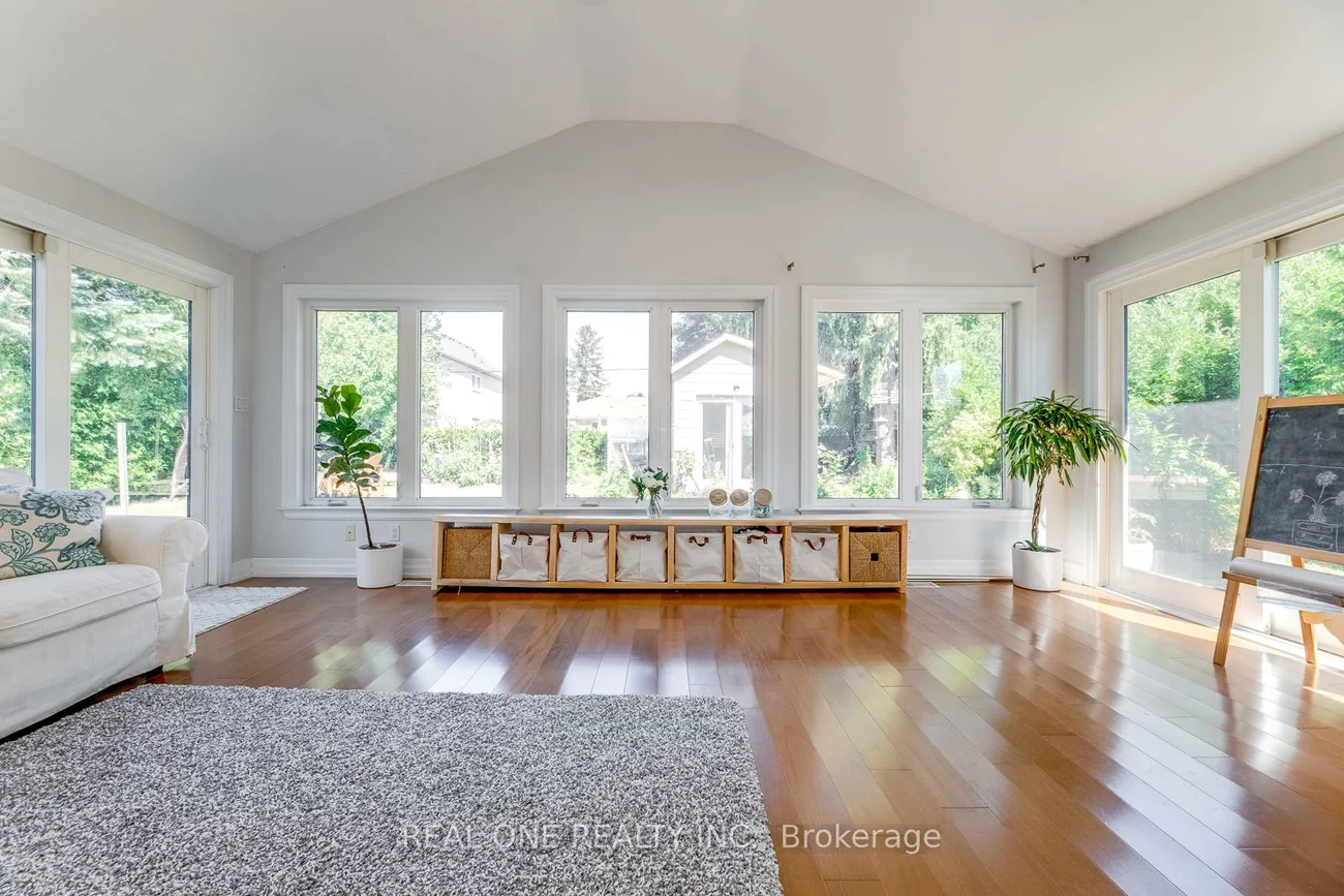 1377, Sheldon, 1020 - WO West, Oakville
