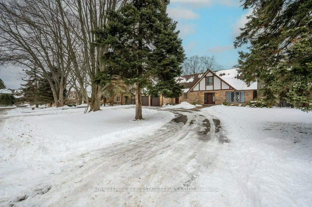 30, Birkbank, 1006 - FD Ford, Oakville
