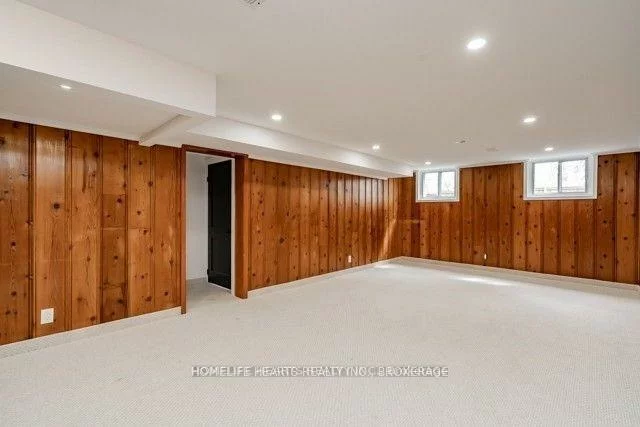 271, Wedgewood, 1011 - MO Morrison, Oakville
